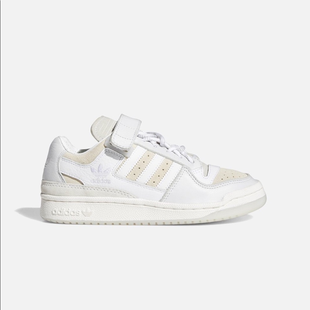 BRAND NEW!! Ivy Park IVP Forum Lo Sneakers